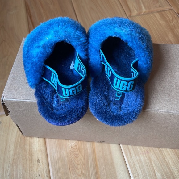 UGG Fluff Yeah Slide - Picture 3 of 10
